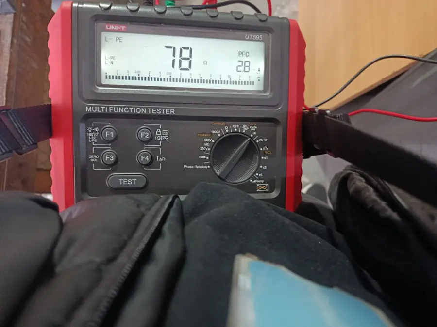 Medición de impedancia de lazo línea-tierra de 78 ohm